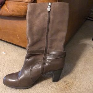 Leather brown boots!!